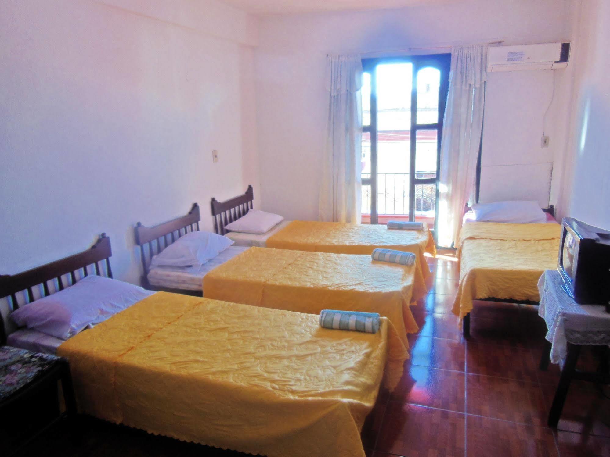 Costanera Hostel أسونسيون المظهر الخارجي الصورة