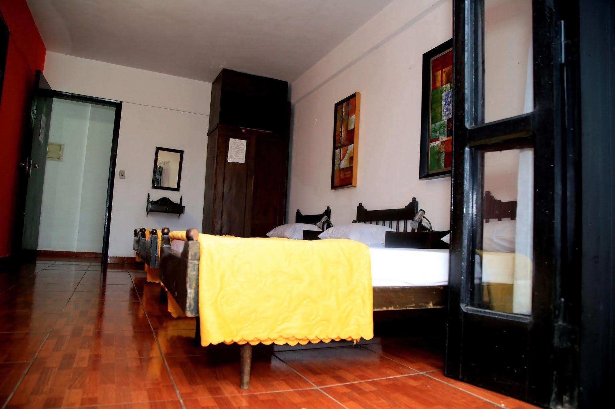 Costanera Hostel أسونسيون المظهر الخارجي الصورة