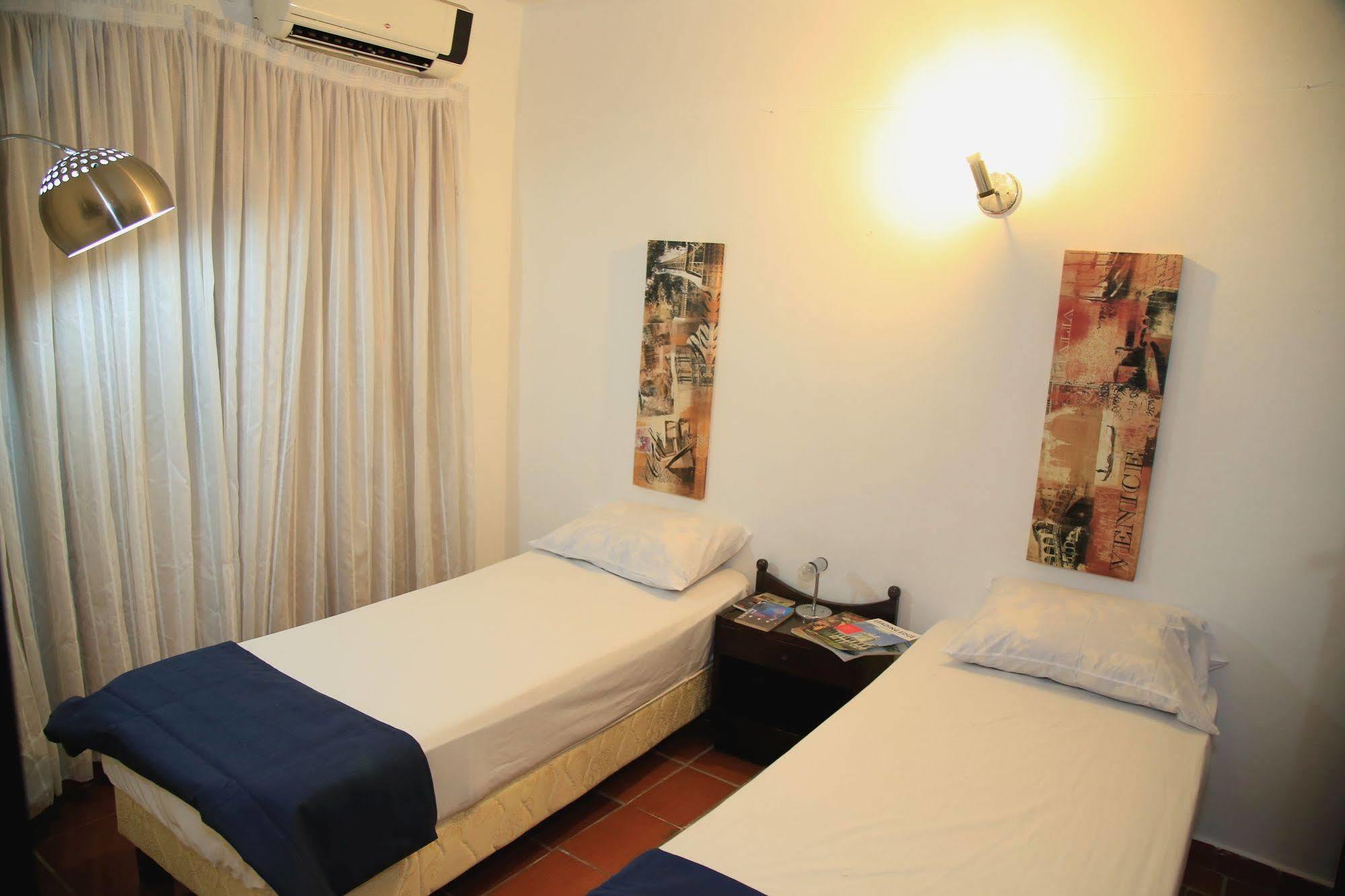 Costanera Hostel أسونسيون المظهر الخارجي الصورة
